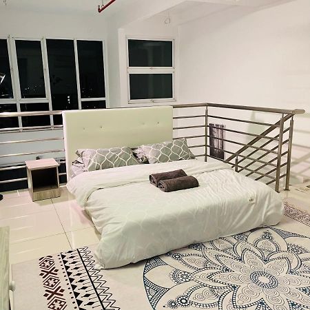 Minimalist Loft2 Decentrum Wifinetflix Kajang Exterior photo